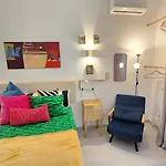 Arthouse Sky Terrace 120 M From