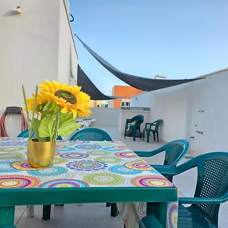 Arthouse Sky Terrace 120 M From